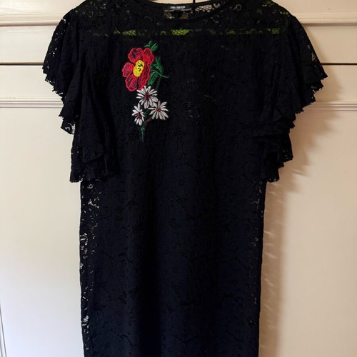 zara black dress with embroidered flowers Zara Black Embroidered Sleeveless Midi Dress for Women Boho Floral D Augusthouseofbrands