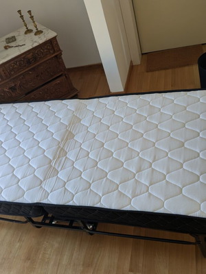 Folding bed 90 x 200 cm with mattress, like new