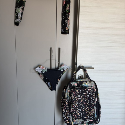 Maaji Reversible Bikini Set with Backpack size M like new