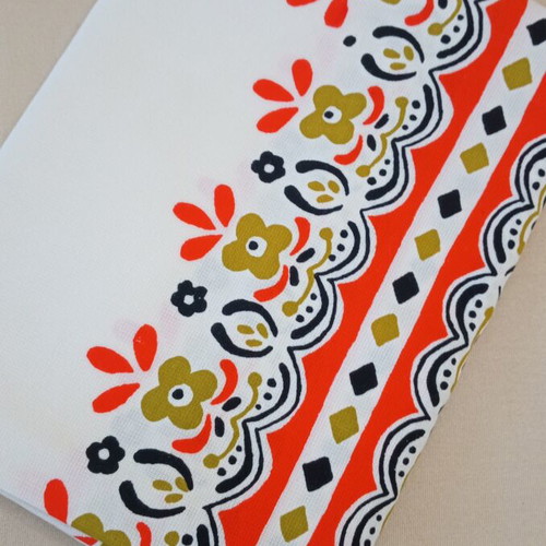 Tablecloth new 1.40x1.35 m with floral pattern