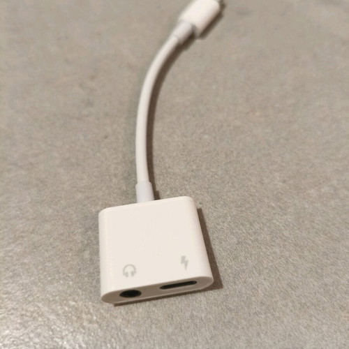 Lightning adapter for headphones 3.5mm and charging