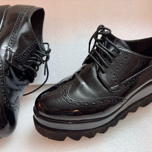 Freid shoes black shiny with insole used, size 37
