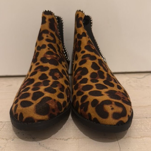 Ankle boots new, suede, lightweight with side elastic, size 38