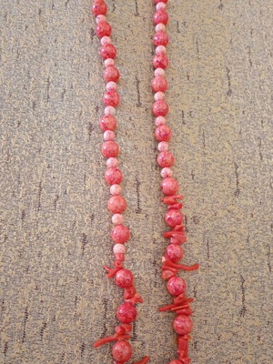 Natural coral necklace, 33cm length, 111g