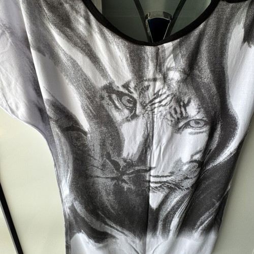 Women's blouse like new, size L, black and white