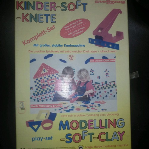 Kinder Soft Clay like new, vintage model with machine and designs