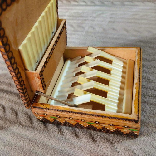 Wooden tobacco box vintage used from the 1970s with pyrography