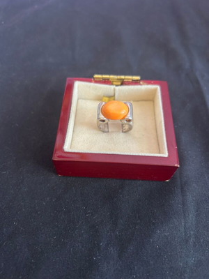 Vintage 925 silver ring with orange stone used