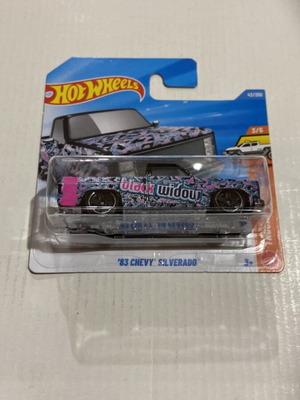 Hot Wheels Chevy Silverado new