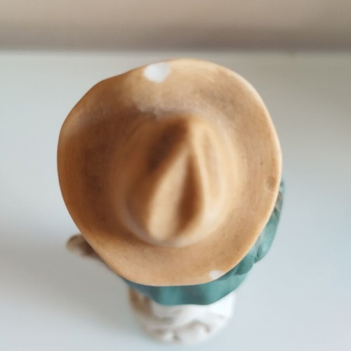 Porcelain figurine Elderly Hunter vintage, used, 18cm