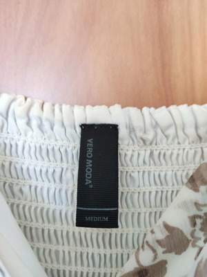 Καλοκαιρινό φόρεμα Vero Moda medium μεταχειρισμένο, πολύχρωμο