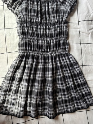 Checked girls dress like new, sizes XS/S, black and white