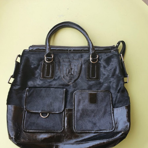 D&G shoulder bag like new, black