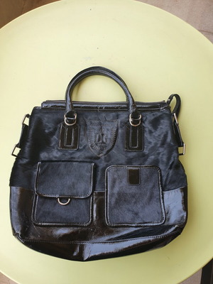D&G shoulder bag like new, black