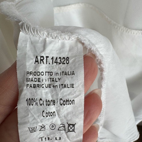 Please cardigan with asymmetries size S like new, white