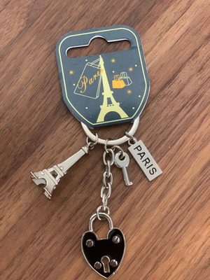 Keychain with Paris theme new