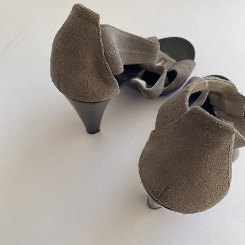 Michael Kors suede sandals used, size 38.5, gray with zipper