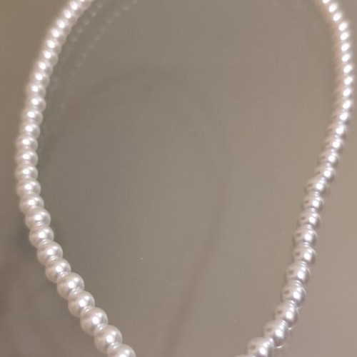 Necklace with white pearls and silver clasp new