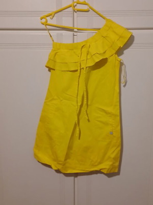 Toi&Moi short yellow dress one shoulder with ruffles size S like new