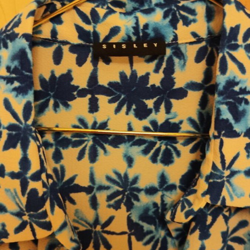 Sisley maxi dress with blue-white floral and geometric print, color-blocking