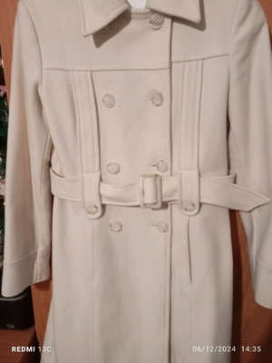 Benetton wool women's coat like new, cream color