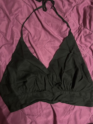 Black triangle top size M like new