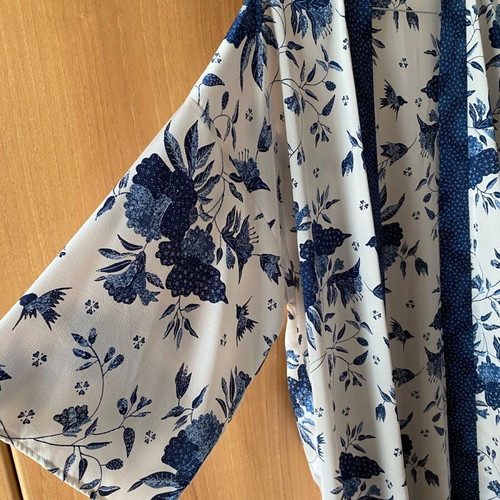 H&M long floral kimono new, white and blue, size XS