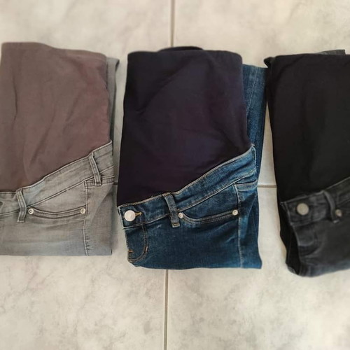 Maternity jeans like new, set of 3, sizes 32 and 34