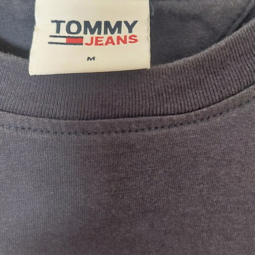 Tommy Hilfiger purple T-shirt, size M