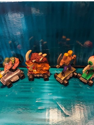 Skateboardmania sketistes pack of 6, slightly used, vintage 90's toy