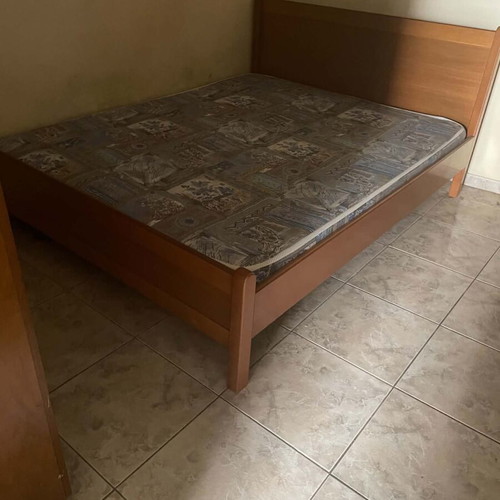 Bed with mattress used in excellent condition