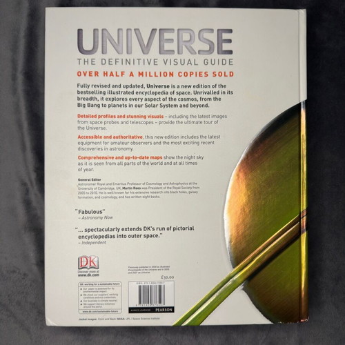 Universe The Definitive Visual Guide DK hardcover like new