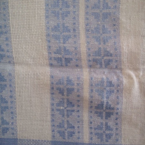 Tablecloth with six napkins in lavender color like new