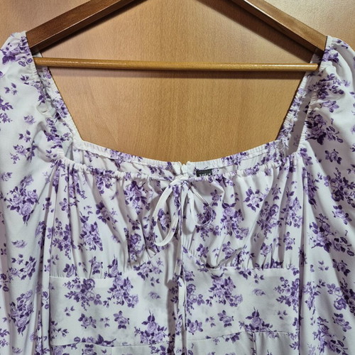 Floral dress Shein like new, white with purple flowers, long sleeves