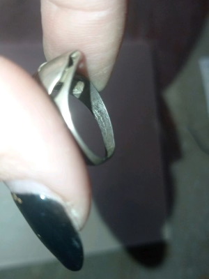 Silver bow ring used