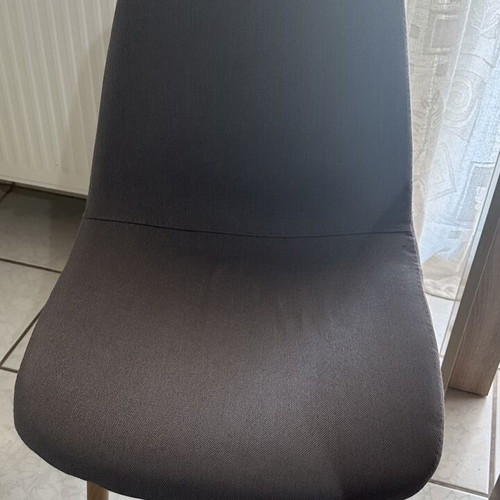 Vicko dining chairs set of 4 used, modern Scandinavian style