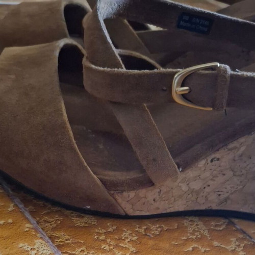 Ugg Australia platform sandals size 39 like new, brown