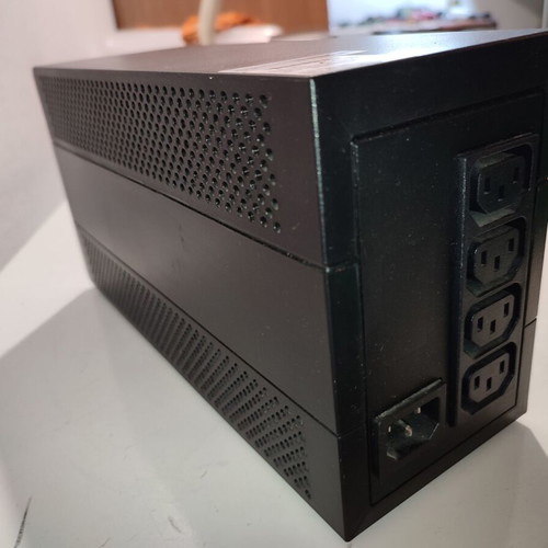 Ups Eaton 5e-650i used, without cables and battery