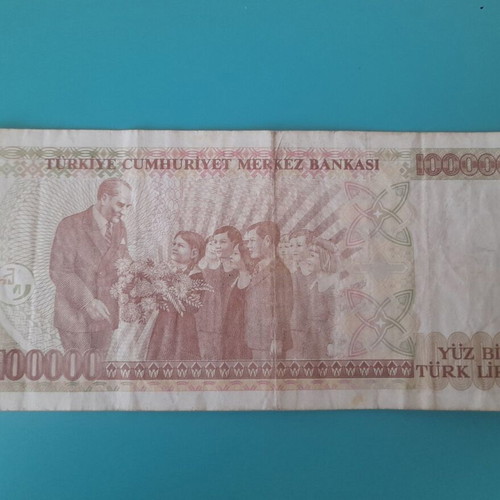 100,000 Turkish lira used banknote 1984-1997