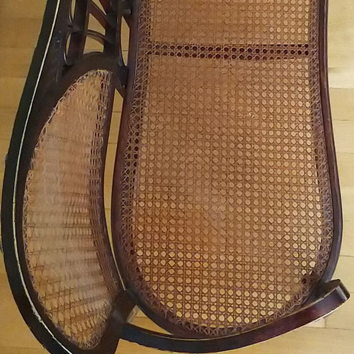 Gebrüder Thonet Settee like new, bent beech wood, Wien design