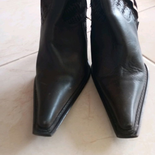 Leather boots brown size 39 like new, authentic