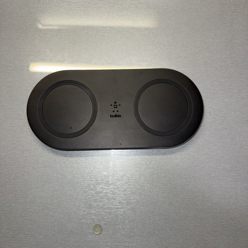 Belkin wireless charger like new, 20W dual charging pad