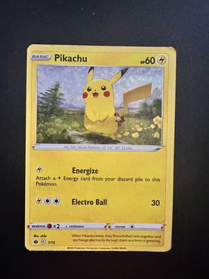 Pikachu 07/15 McDonalds 2022 Holo card used