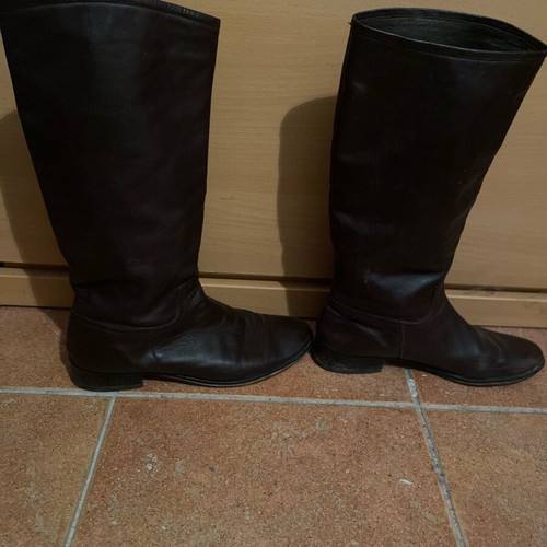 Boots dark brown like new size 39