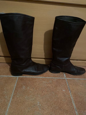 Boots dark brown like new size 39
