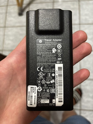 Trevel adapter like new