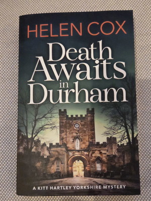 Death Awaits in Durham μαλακό εξώφυλλο σαν καινούριο