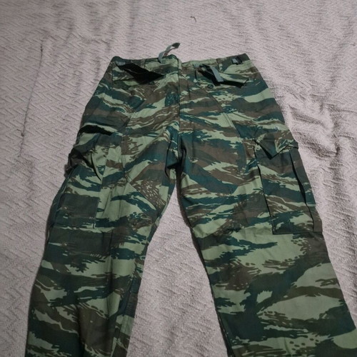 Military pants Medium new