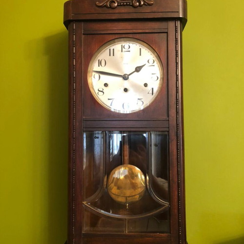 Wooden wall mechanical clocks like new, antique style