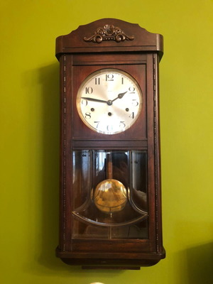 Wooden wall mechanical clocks like new, antique style
